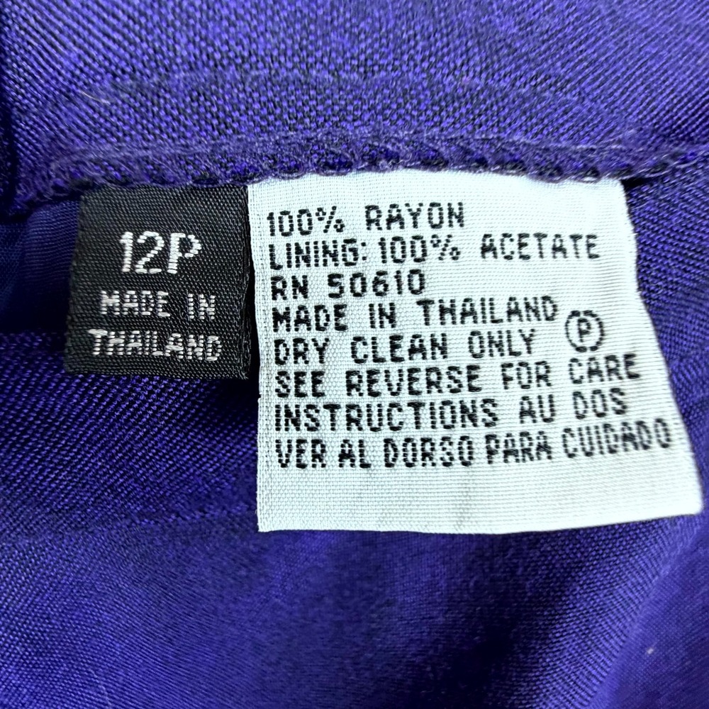 Vintage Le Suit Petite‎ Skirt Suit Set Womens 12P Purple Rayon Double Breasted - Picture 8 of 8